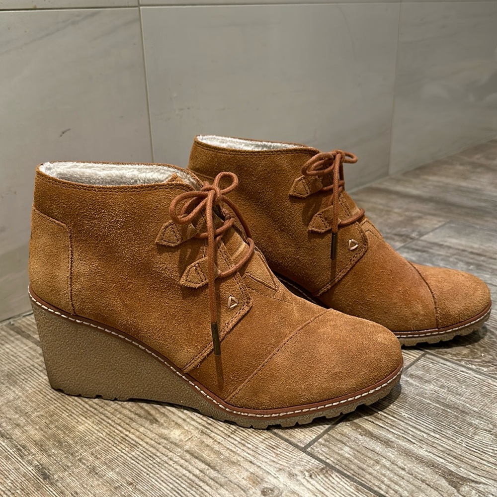 TOM’s Suede Booties, caramel brown, size 8.5